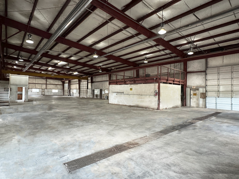 13001 Elaine Rd, Houston, TX for sale - Building Photo - Image 2 of 4