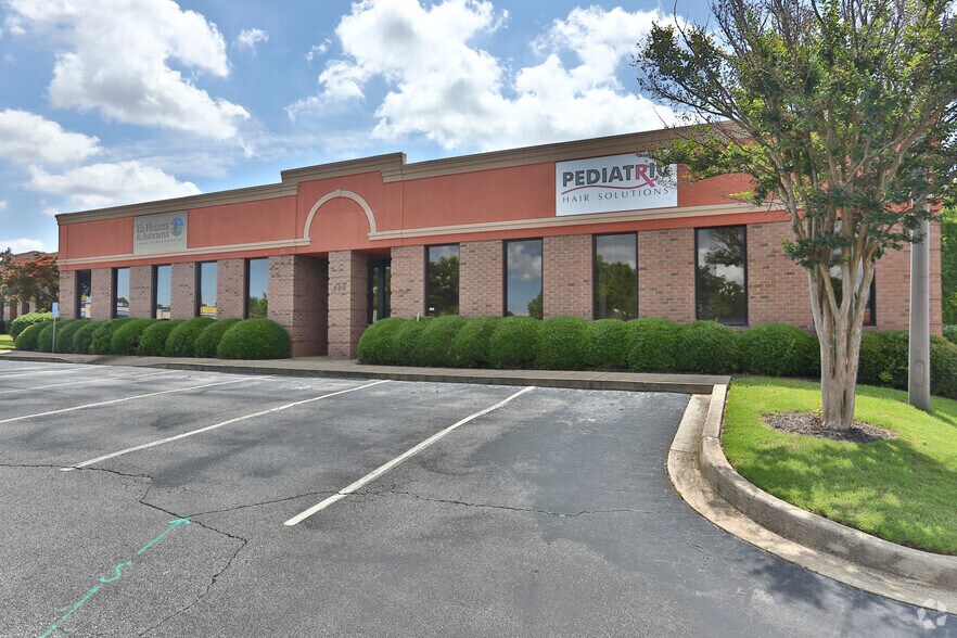 496 Garlington Rd, Greenville, SC for lease - Building Photo - Image 3 of 4