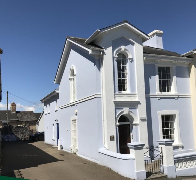 34 Devon Sq, Newton Abbot for lease - Building Photo - Image 1 of 6