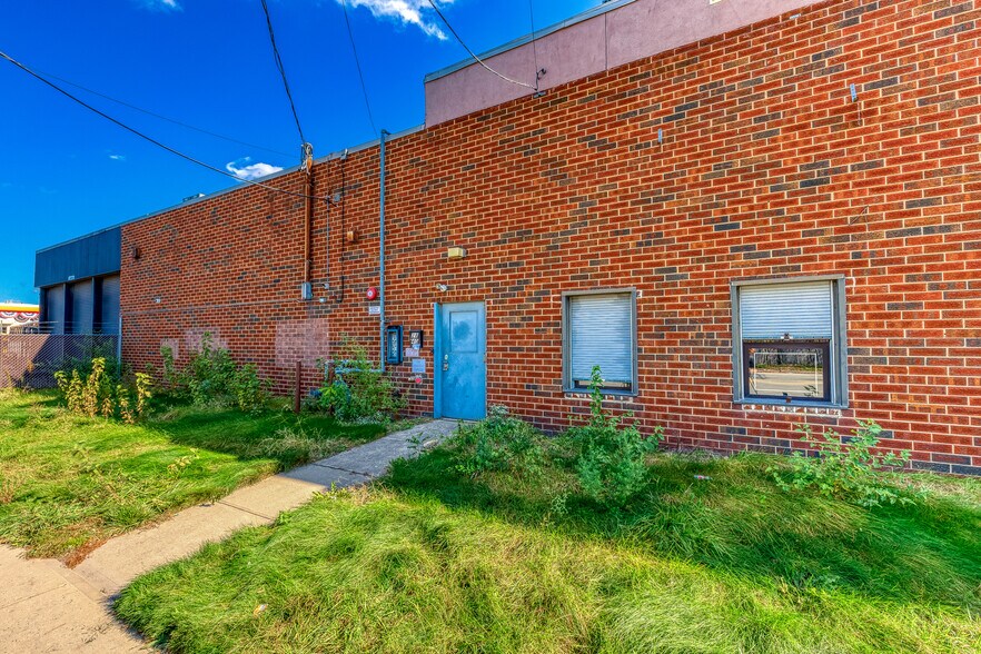 2840 Sheridan Blvd, Inwood, NY 11096 Office for Lease