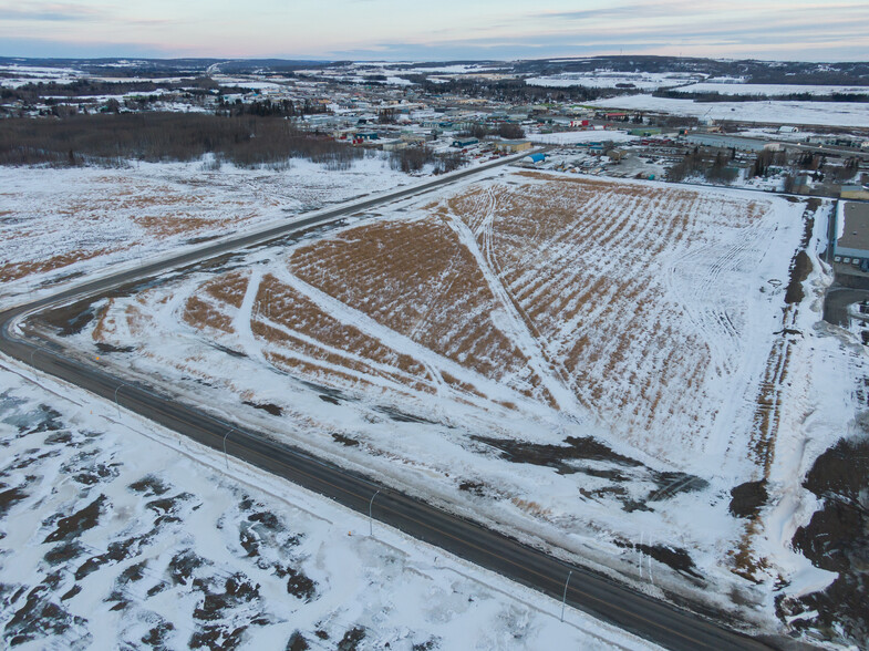 242 Township Rd, Fort St John, BC for sale - Building Photo - Image 1 of 2