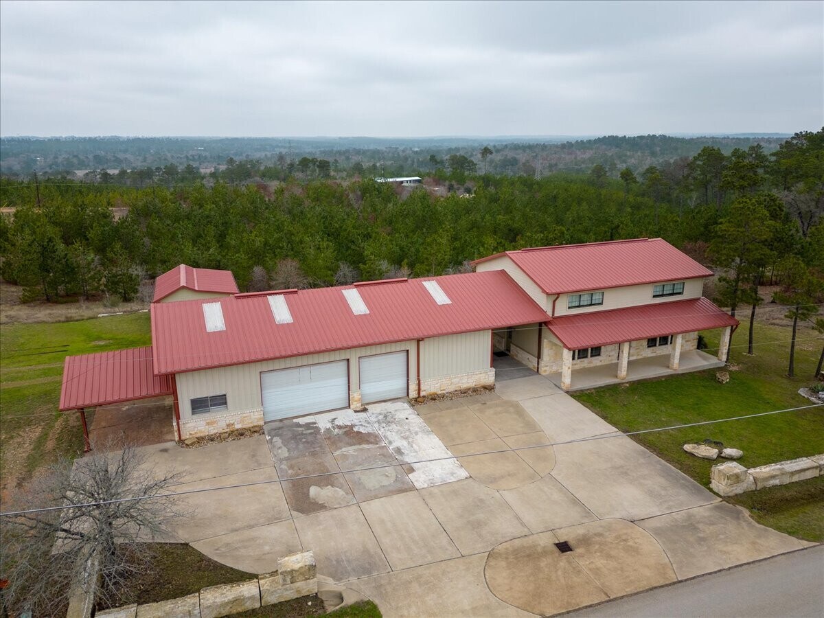 250 Cottletown Rd, Smithville, TX 78957
