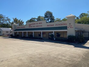 1223 W Main St, Tupelo, MS for lease Building Photo- Image 2 of 11