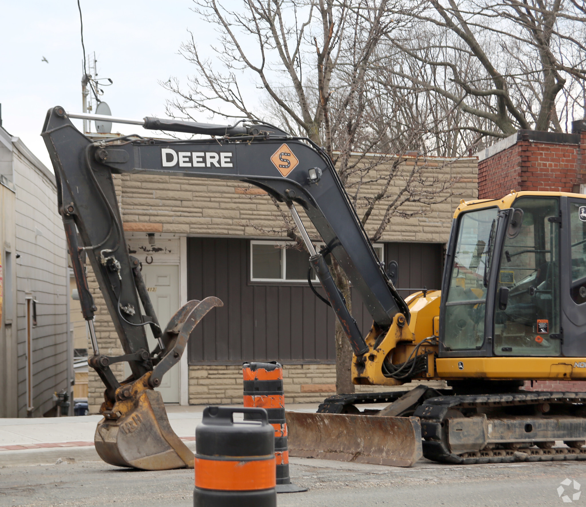 1413 Kingston Rd, Toronto, ON for sale Building Photo- Image 1 of 3