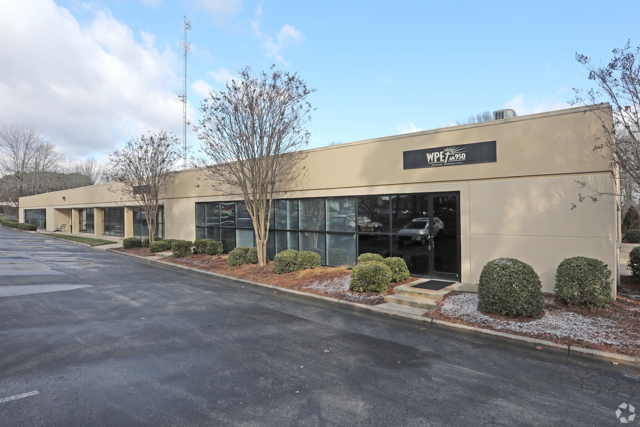 7817 National Service Rd, Greensboro, NC 27409 - Airpark 5 | LoopNet - 7900 National Service Road Greensboro Nc
