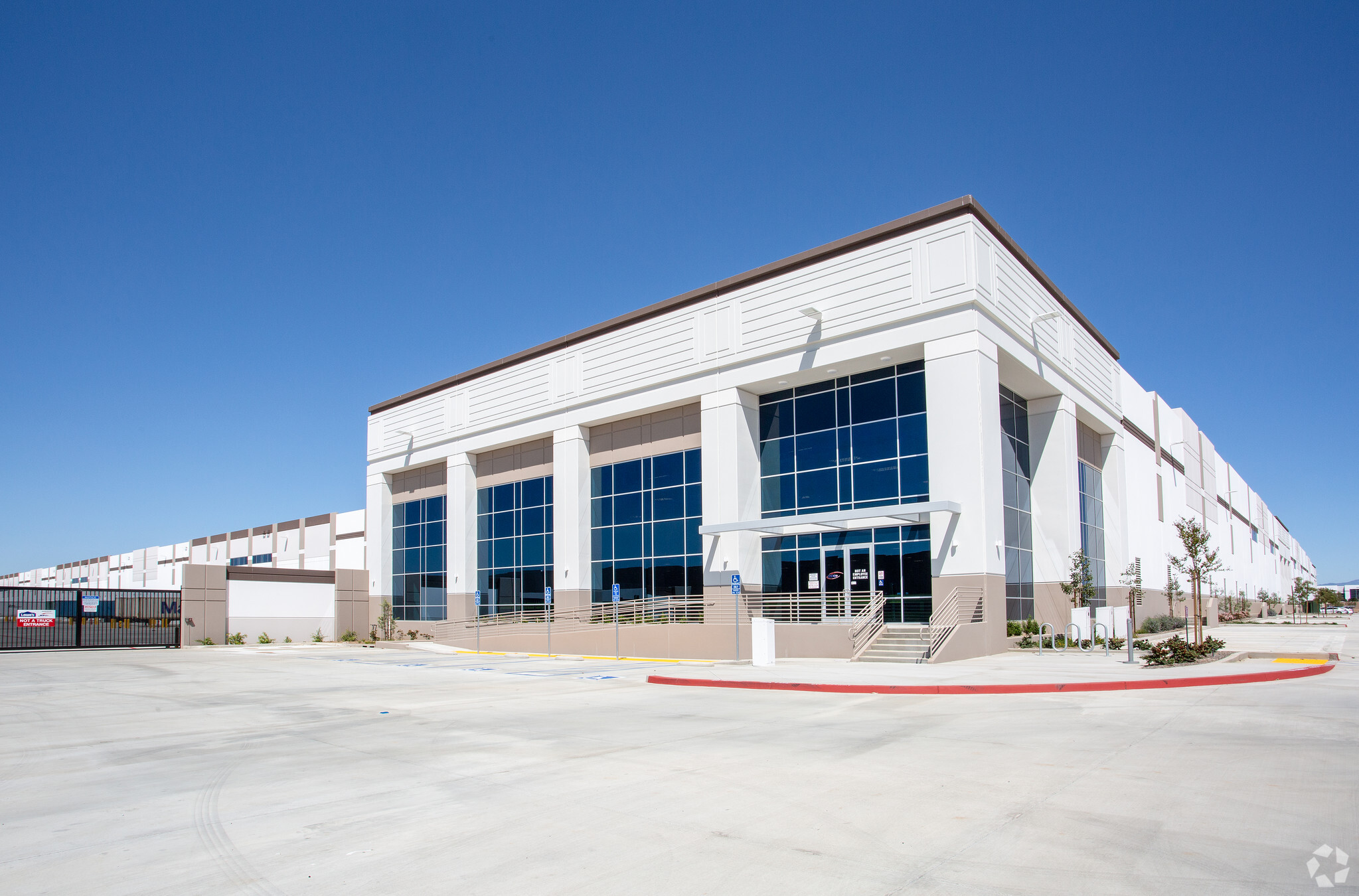 24385 Nandina Ave, Moreno Valley, CA for sale Primary Photo- Image 1 of 1