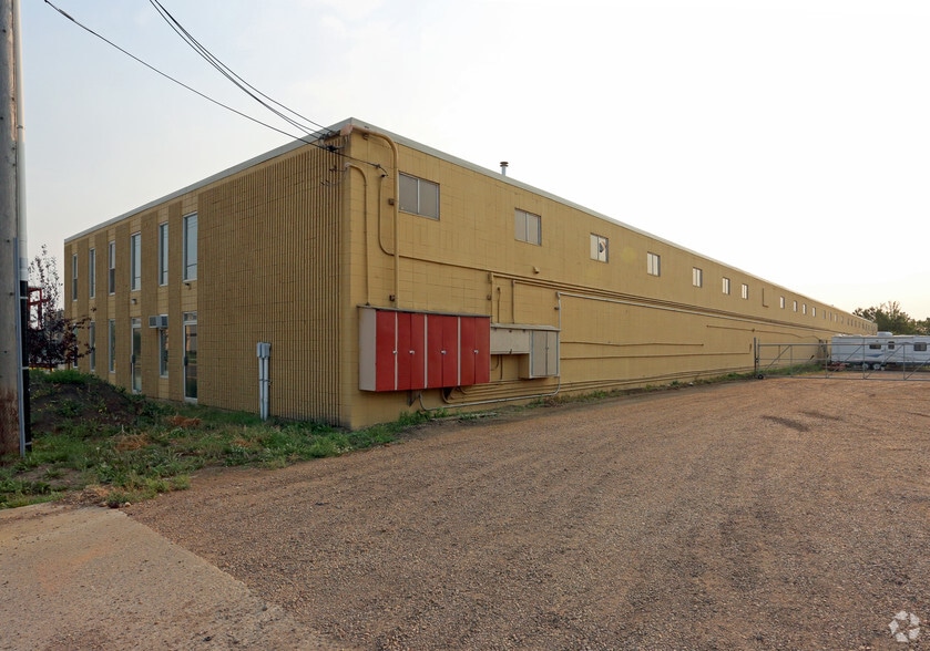 73054/28 and 7400 52nd St portfolio of 2 properties for sale on LoopNet.com - Primary Photo - Image 2 of 2