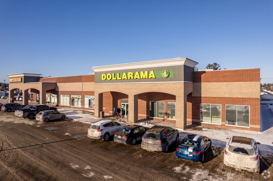 5333 Boul Laurier, Terrebonne, QC for lease - Building Photo - Image 3 of 7