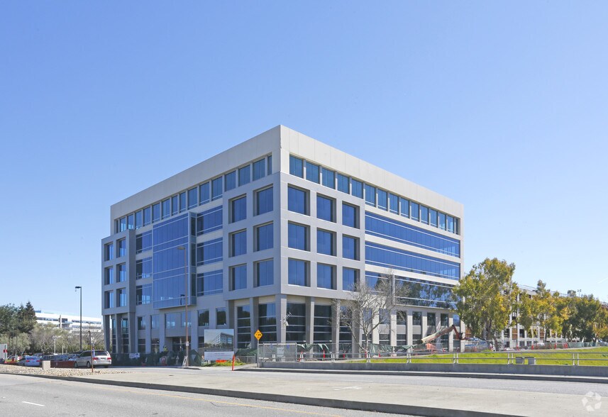 2350 Mission College Blvd, Santa Clara, CA for lease - Building Photo - Image 2 of 7