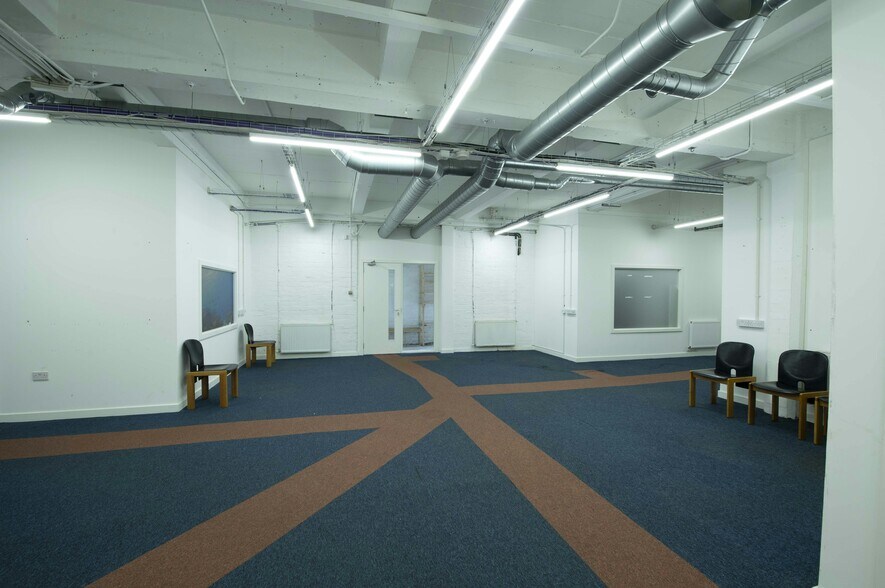 60 Tradeston St, Glasgow for lease - Building Photo - Image 2 of 6