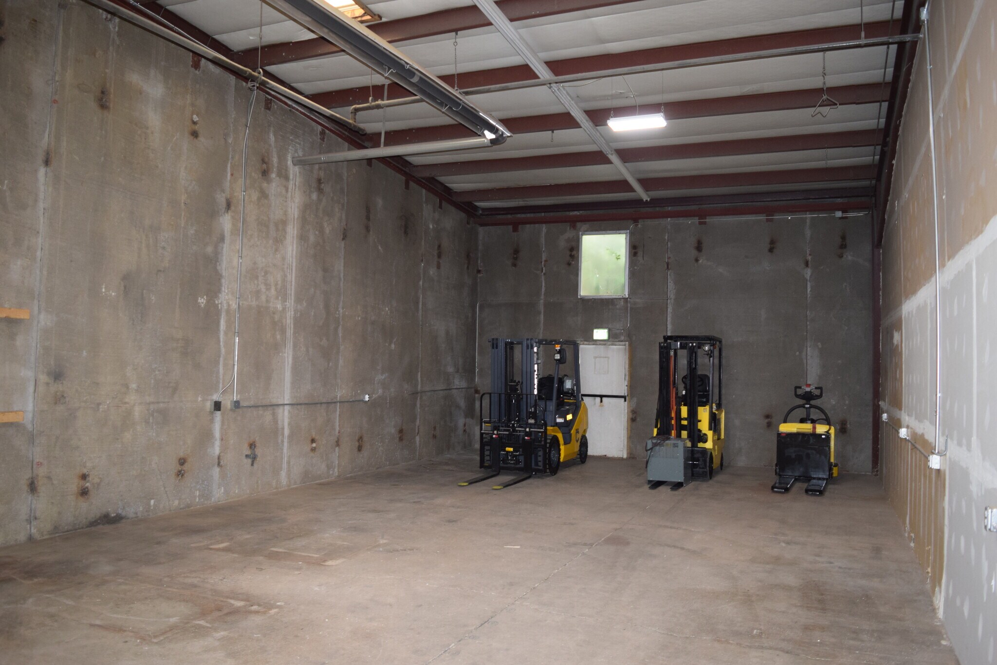 2985 S Wyandot St, Englewood, CO for lease Interior Photo- Image 1 of 7