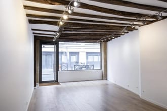 Office/Retail in Clichy for lease Interior Photo- Image 1 of 6