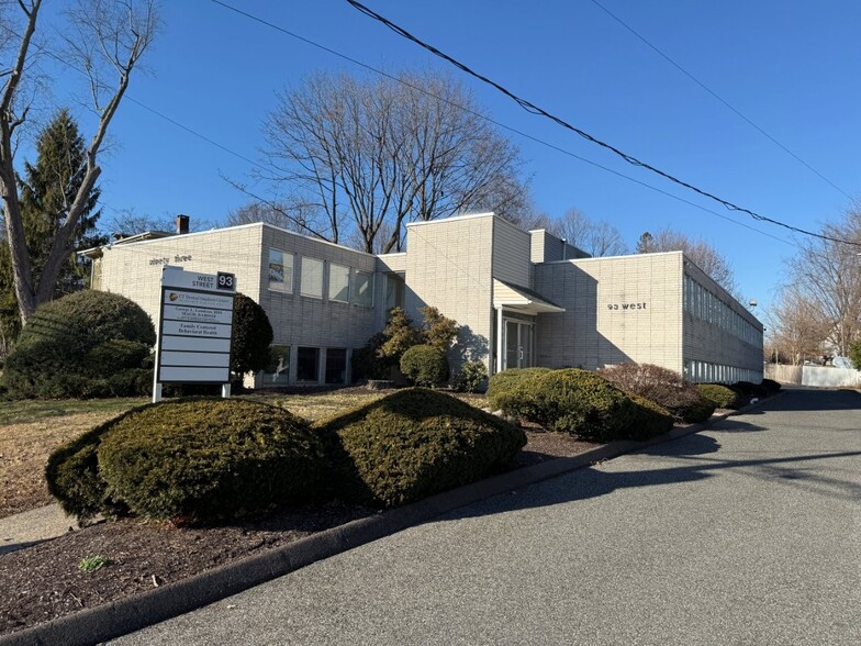 93 West St, Danbury, CT for sale - Building Photo - Image 1 of 5