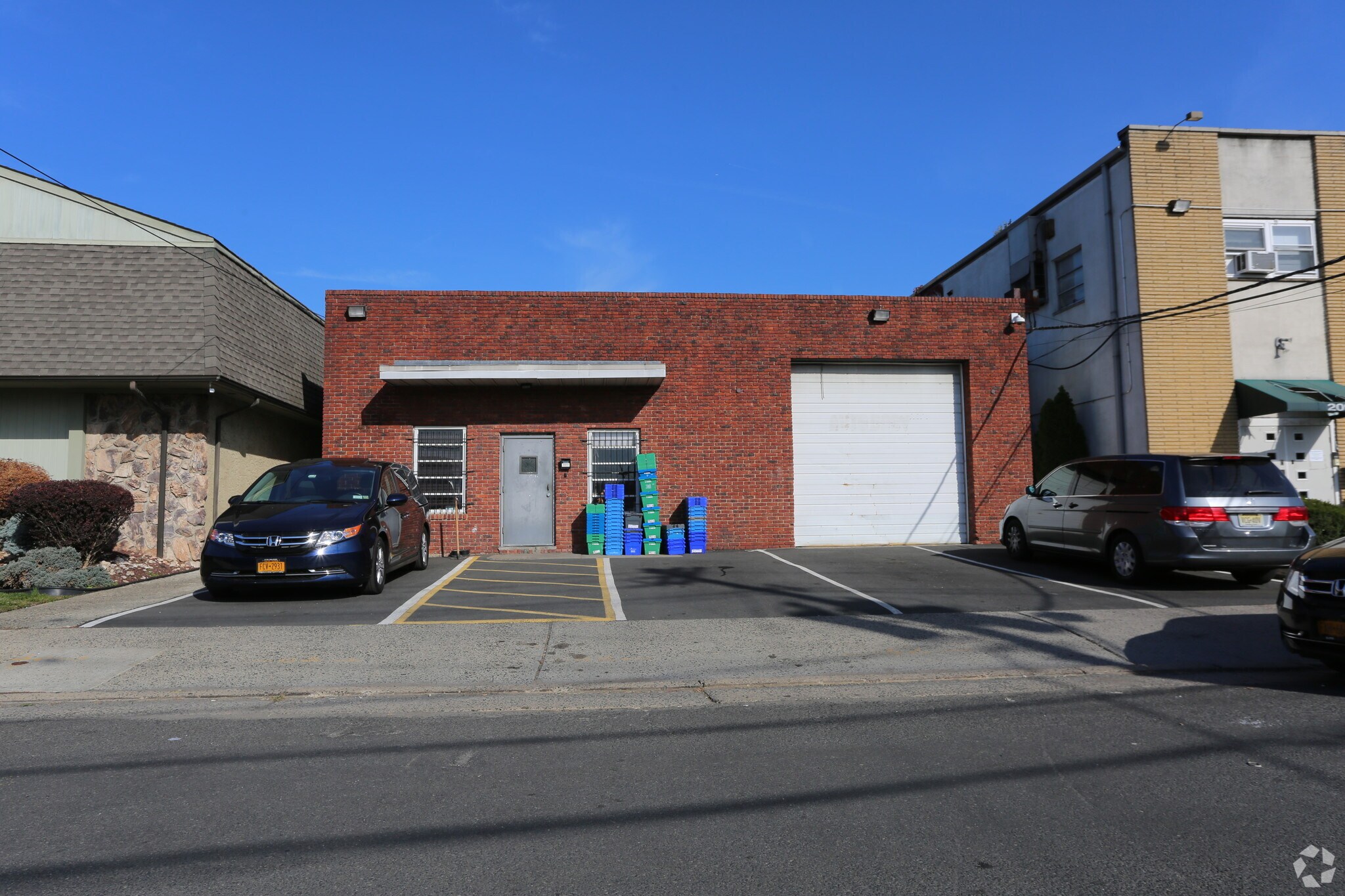 205 E 11th Ave, Roselle, NJ for lease Primary Photo- Image 1 of 7