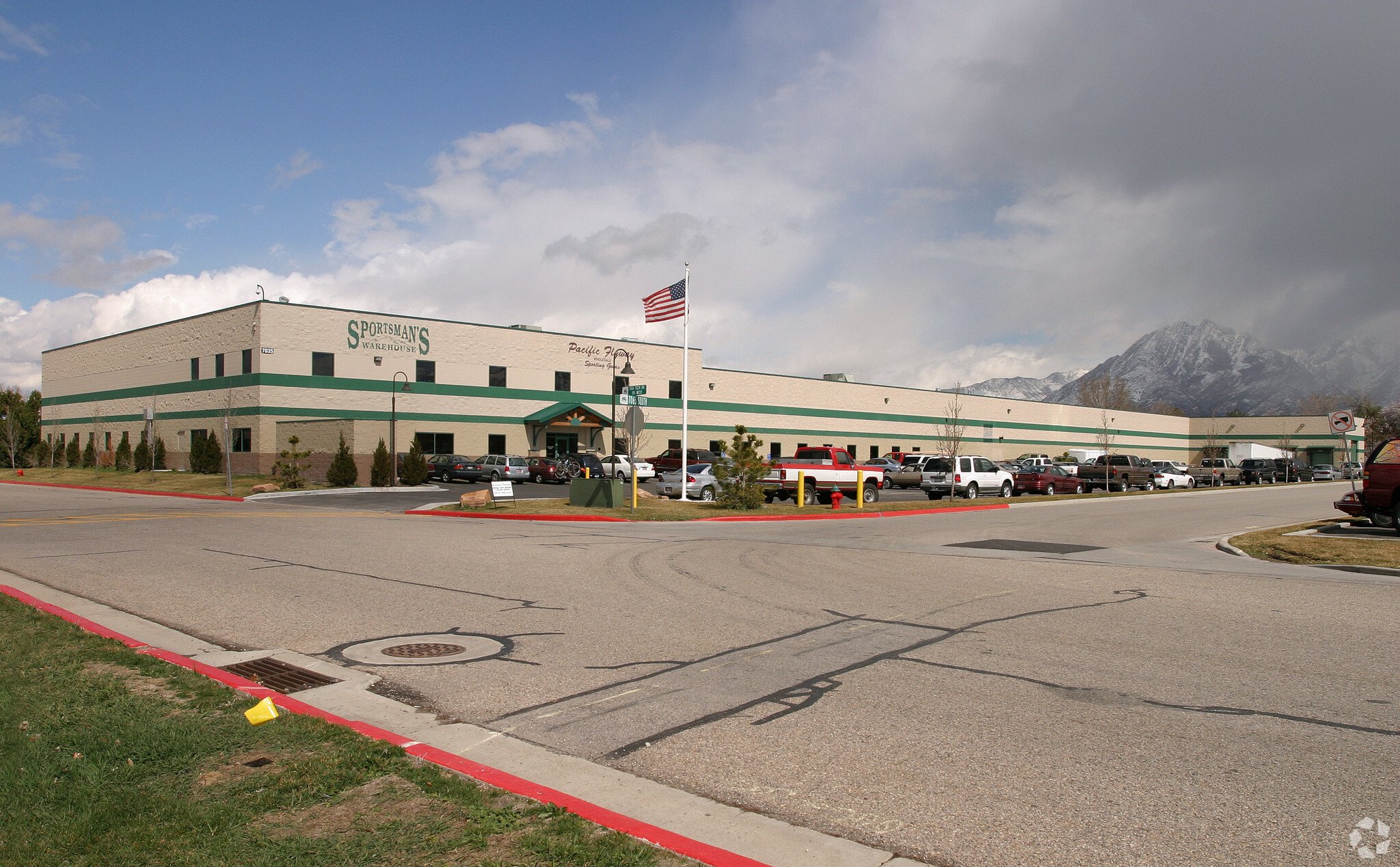 7037 S High Tech Dr, Midvale, UT for sale Primary Photo- Image 1 of 1