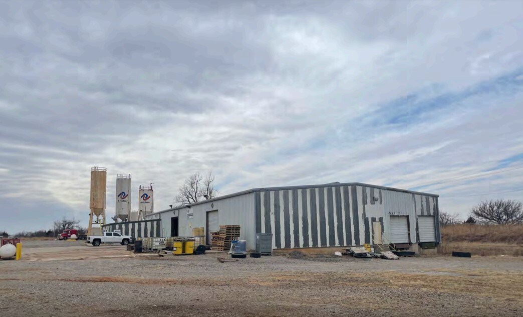 4402 S Mockingbird Rd, Chickasha, OK for sale Primary Photo- Image 1 of 1