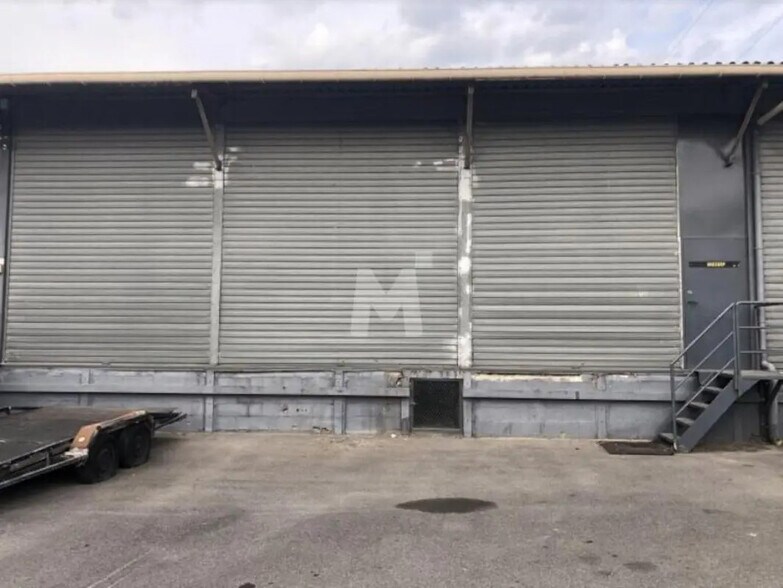 Office in Villeneuve-Saint-Georges for lease - Building Photo - Image 2 of 6