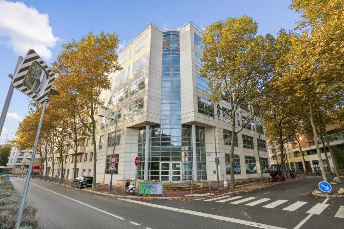 1 Rue Jacques Henri Lartigue, Issy-les-Moulineaux for lease Building Photo- Image 1 of 13