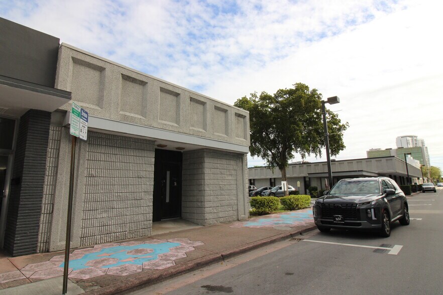 2025 Tyler St, Hollywood, FL for lease - Building Photo - Image 1 of 1