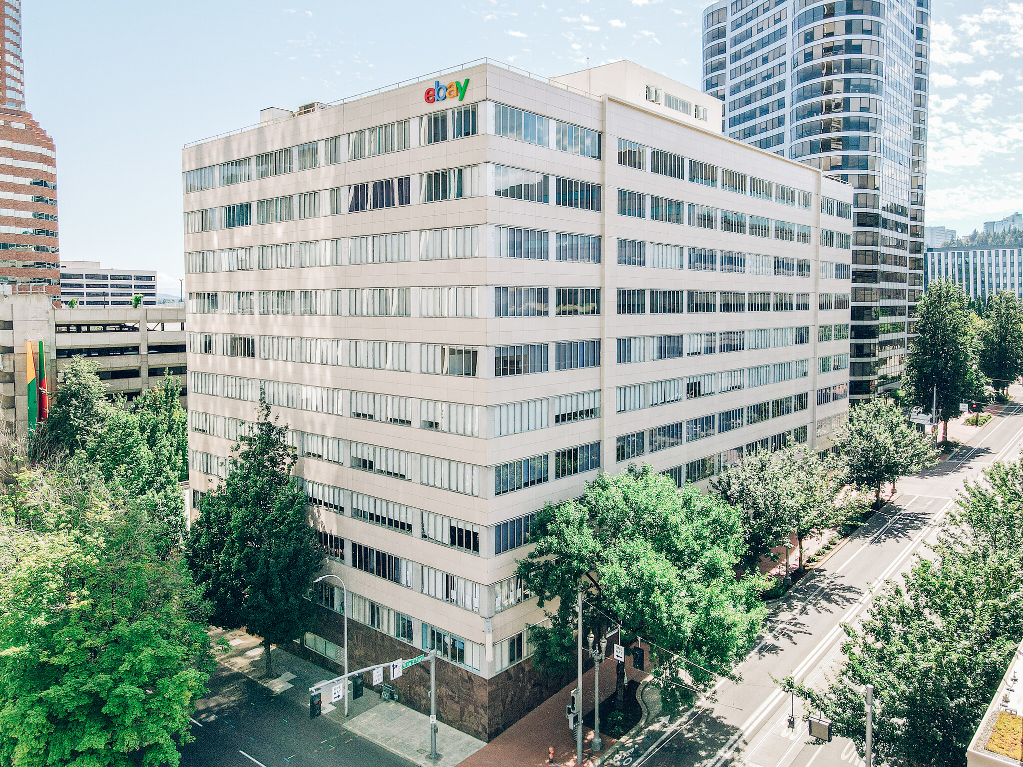 1400-1407 SW 5th Ave, Portland, OR for lease Building Photo- Image 1 of 5
