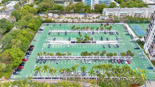 2333 Brickell Ave, Miami, FL for sale - Building Photo - Image 2 of 24