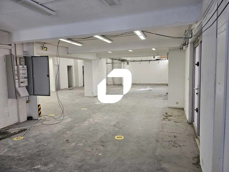 Retail in Montpellier for lease - Building Photo - Image 3 of 12