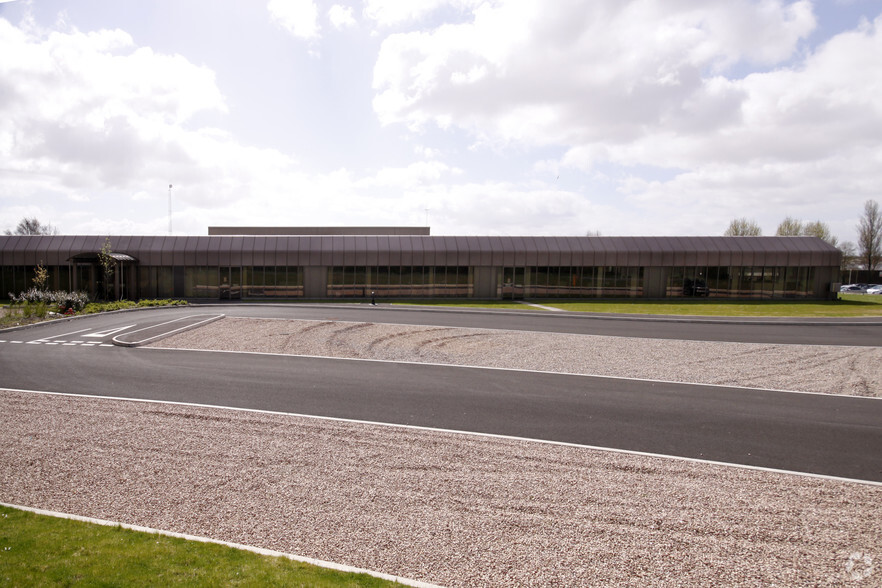 Castlegate Business Park, Caldicot for lease - Building Photo - Image 2 of 9