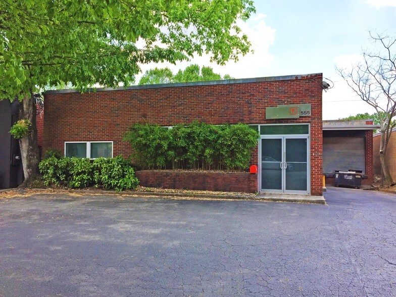 555 Dutch Valley Rd NE, Atlanta, GA 30324