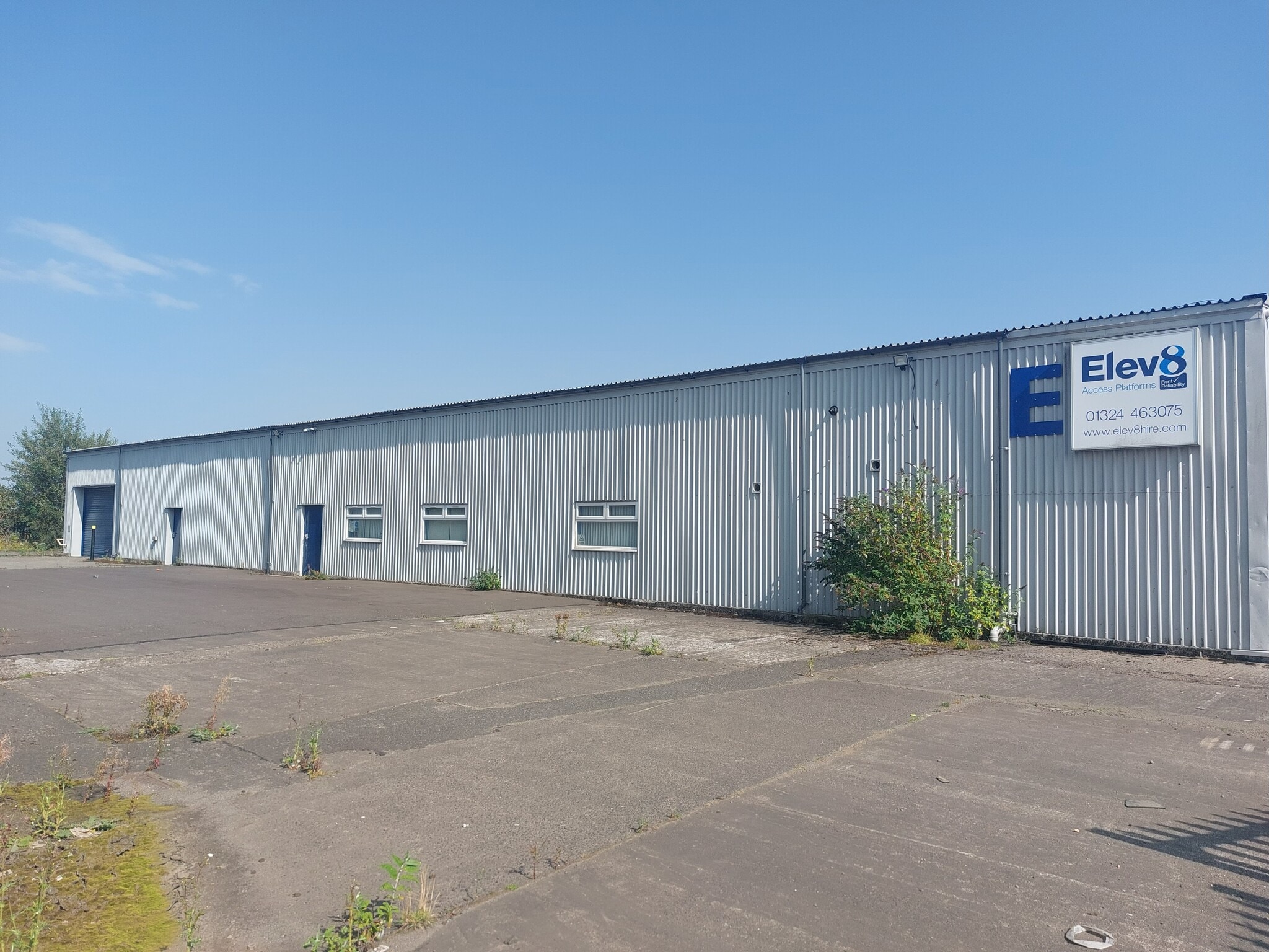 Lochlands Loan, Larbert for lease Building Photo- Image 1 of 5