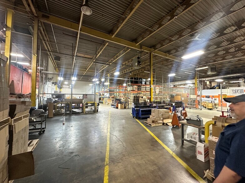 59 E 1st St, Bayonne, NJ for sale - Interior Photo - Image 2 of 5