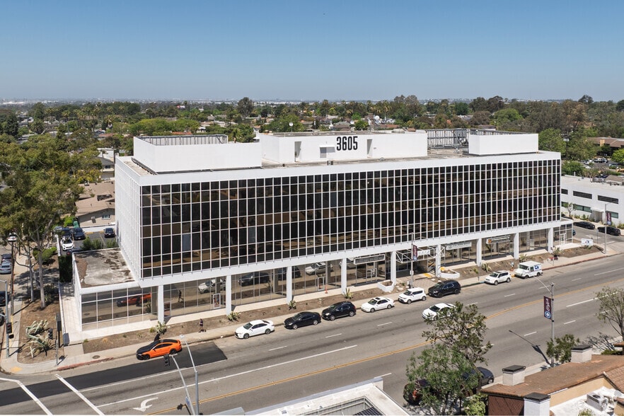 3605 Long Beach Blvd, Long Beach, CA for lease - Building Photo - Image 3 of 7