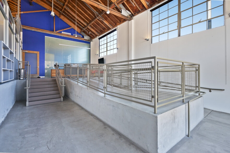 3515 Eastham Dr, Culver City, CA for sale - Lobby - Image 2 of 12