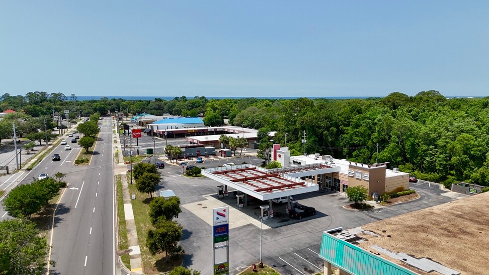 180 Mary Esther Blvd, Mary Esther, FL for sale - Building Photo - Image 2 of 12