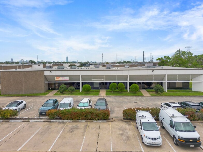 8710-8728 Westpark Dr, Houston, TX for sale - Primary Photo - Image 1 of 1