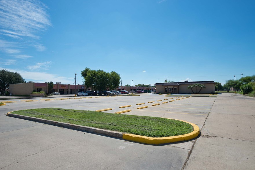 601 E Mockingbird Ln, Victoria, TX for sale - Primary Photo - Image 1 of 1