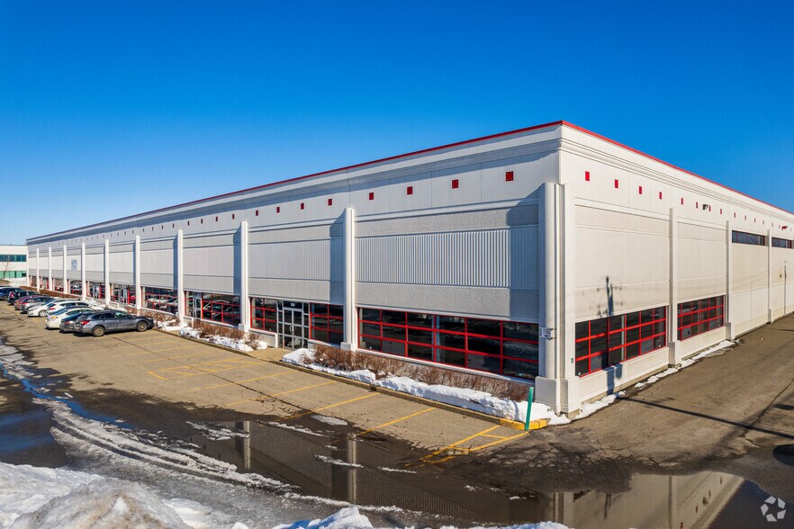 200-290 Rue Voyageur, Pointe-claire, QC for sale - Building Photo - Image 1 of 1