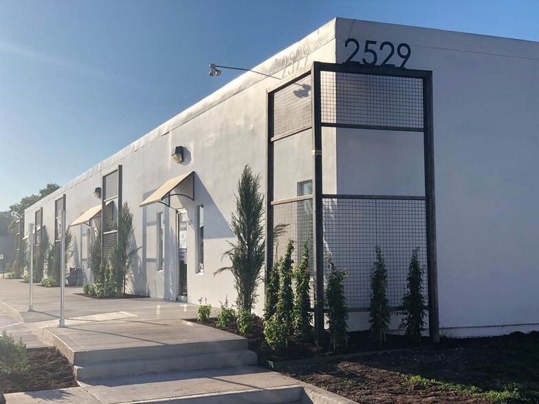 2529 Weisenberger St, Fort Worth, TX for sale - Building Photo - Image 2 of 21