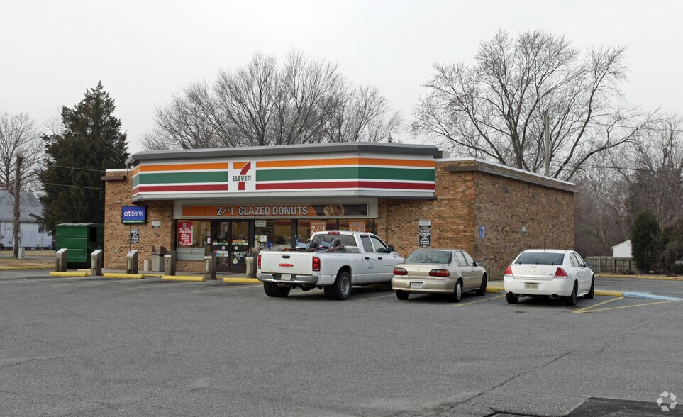 300 E Mercury Blvd, Hampton, VA for sale - Primary Photo - Image 1 of 1