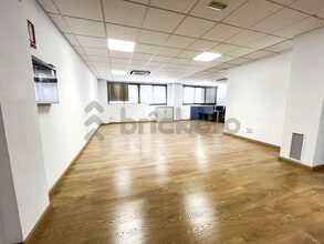 Office in Madrid, Madrid for lease Interior Photo- Image 2 of 9