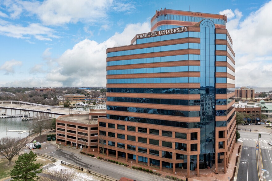2 Eaton St, Hampton, VA for lease - Building Photo - Image 1 of 1