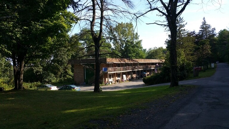 1019 Schoharie Tpke, Athens, NY for sale - Primary Photo - Image 1 of 1