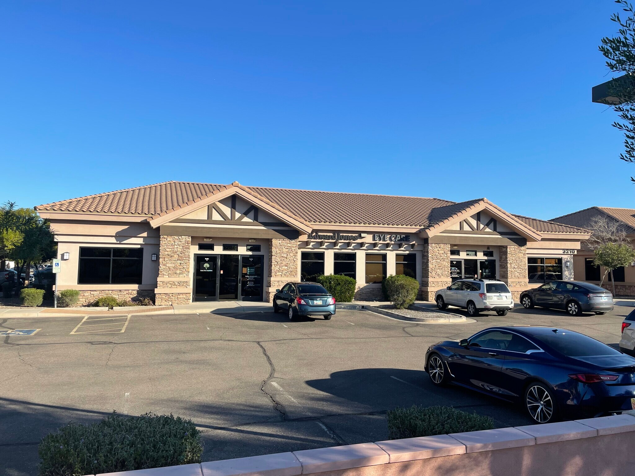 3210 S Gilbert Rd, Chandler, AZ for sale Building Photo- Image 1 of 1