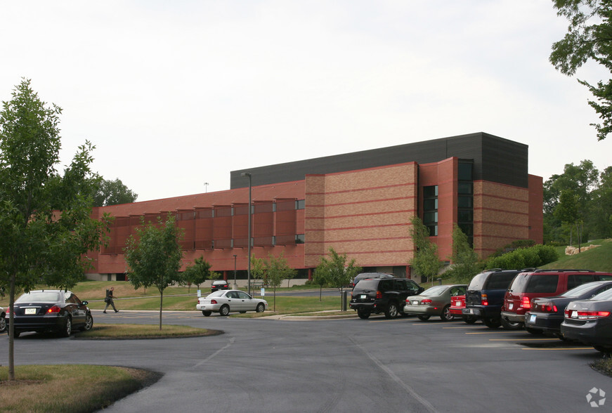 45 Nob Hill Rd, Madison, WI for lease - Building Photo - Image 1 of 6