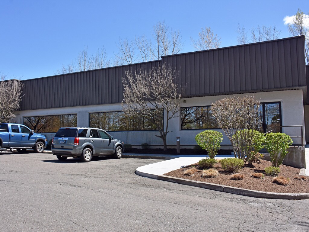 7 Trowbridge Dr, Bethel, CT for sale Building Photo- Image 1 of 1