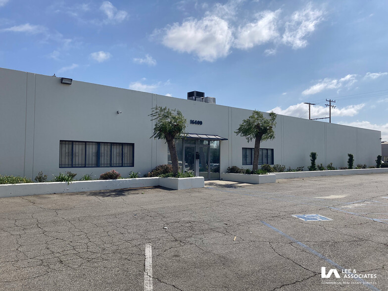 16400 Garfield Ave, Paramount, CA for sale - Building Photo - Image 1 of 12