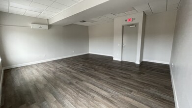 5825 66th St N, Saint Petersburg, FL for lease Building Photo- Image 2 of 3