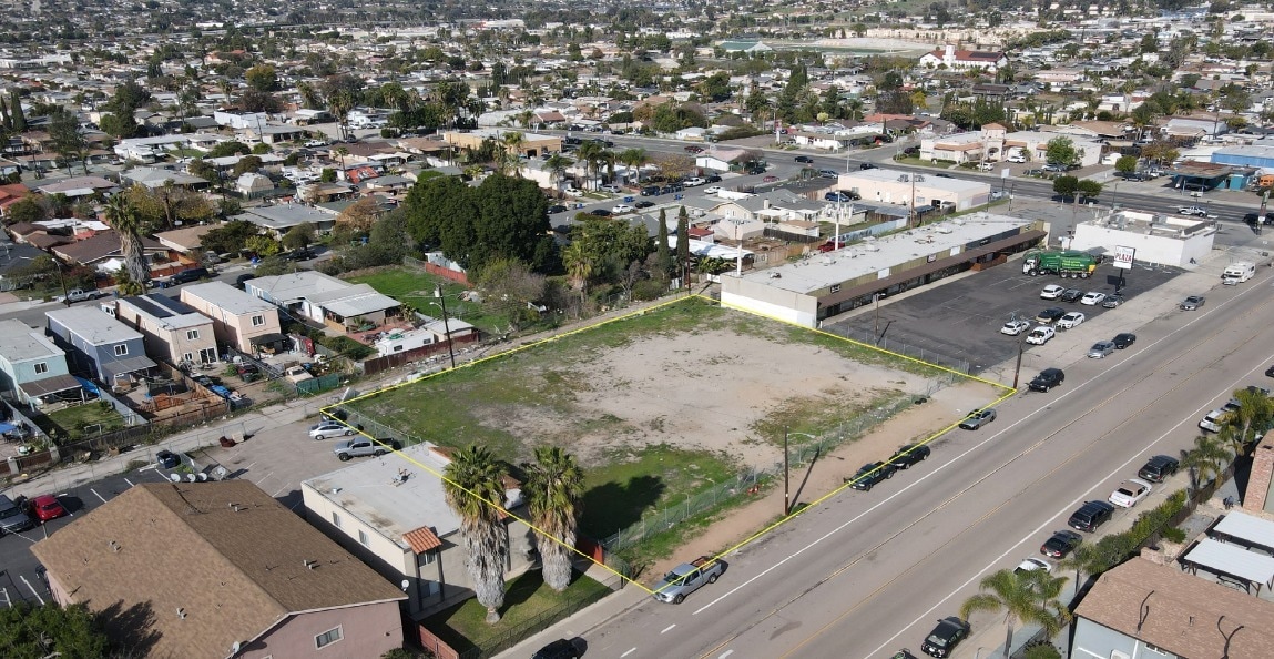 516 Grand Ave, Spring Valley, CA 91977