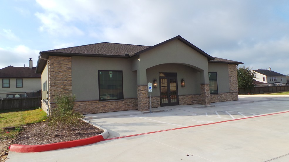 6521 FM 2920 Rd, Spring, TX for lease - Building Photo - Image 1 of 3