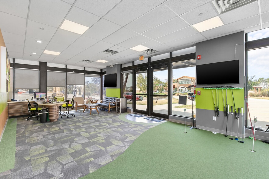 12951 University Ave, Clive, IA for lease - Interior Photo - Image 2 of 7