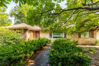 More details for 1011 Grand Ave, West Des Moines, IA - Office for Lease